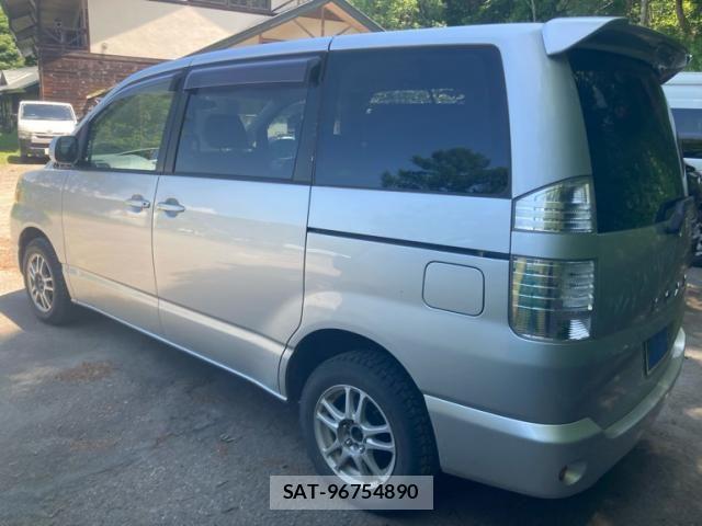 Toyota VOXY 2004-12 7563004-4
