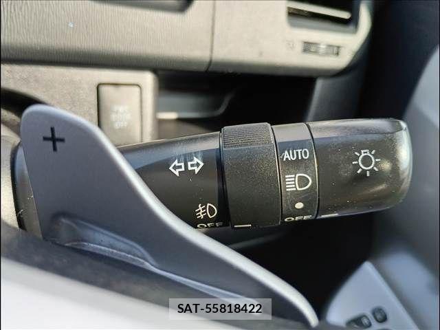 Toyota VOXY 2011-05 7620940-13