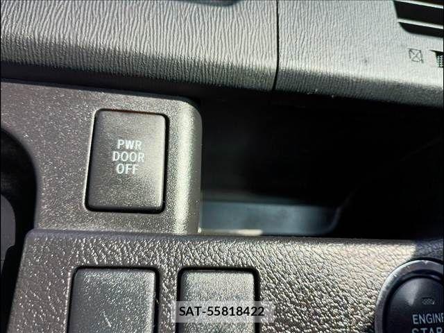 Toyota VOXY 2011-05 7620940-15