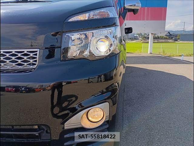Toyota VOXY 2011-05 7620940-23