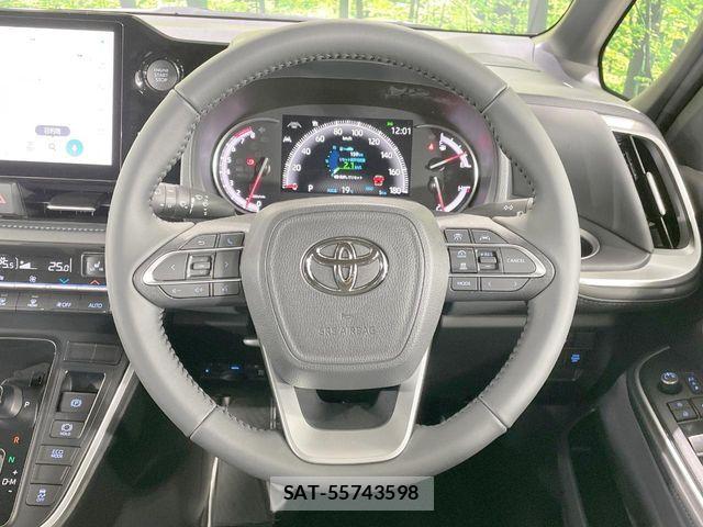 Toyota VOXY 2026-06 7620924-13