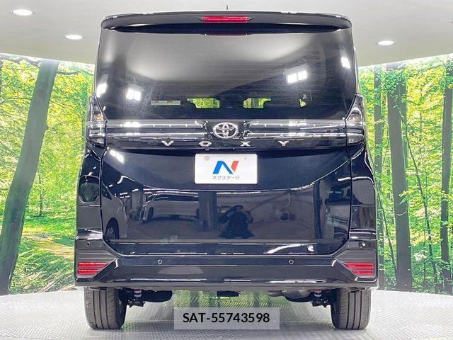 Toyota VOXY 2026-06 7620924-17