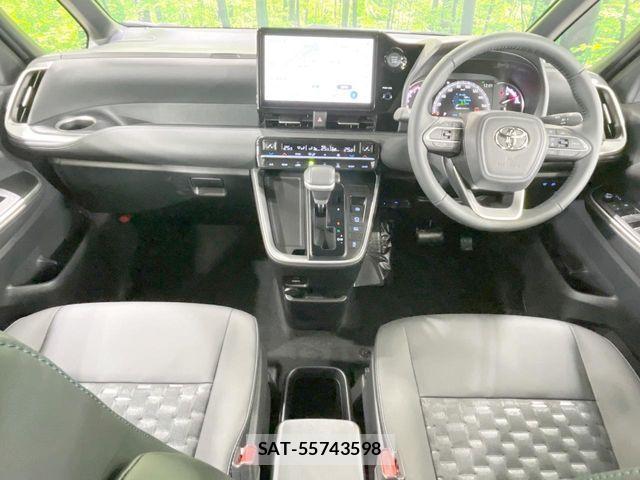 Toyota VOXY 2026-06 7620924-1