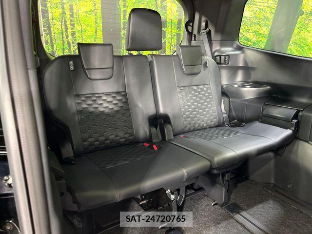 Toyota VOXY 2026-06 7620923-10