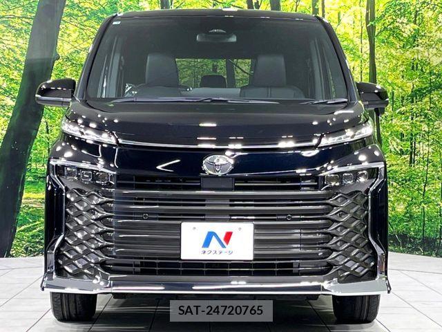 Toyota VOXY 2026-06 7620923-15