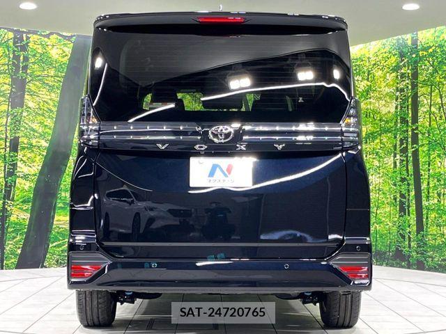 Toyota VOXY 2026-06 7620923-16