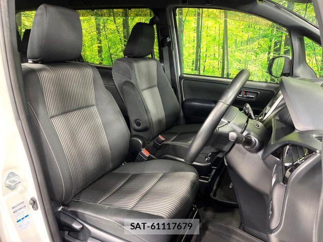 Toyota VOXY 2018-08 7620928-7