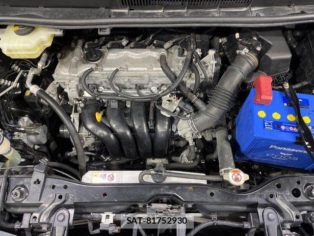 Toyota VOXY 2017-09 7620926-19