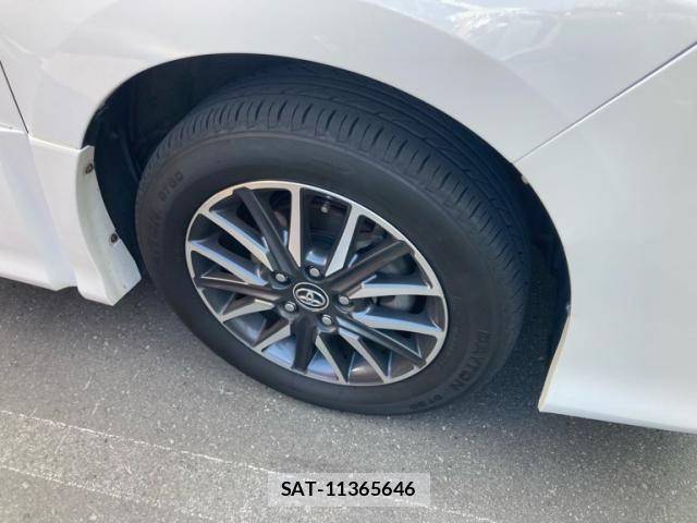 Toyota VOXY 2016-06 7620937-6