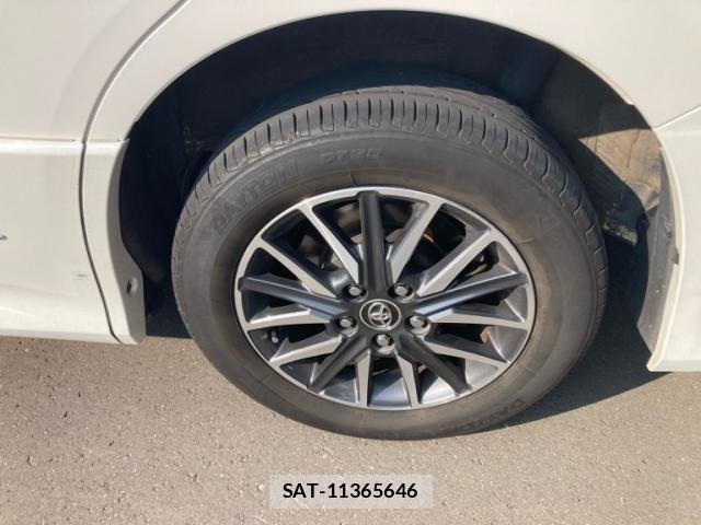 Toyota VOXY 2016-06 7620937-8
