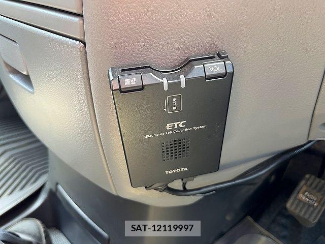 Toyota VOXY 2005-10 7620936-15