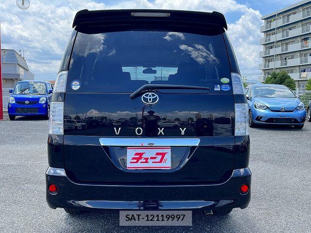 Toyota VOXY 2005-10 7620936-23