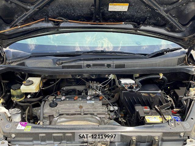 Toyota VOXY 2005-10 7620936-27