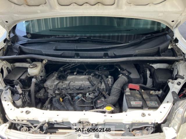 Toyota VOXY 2013-08 7730071-14