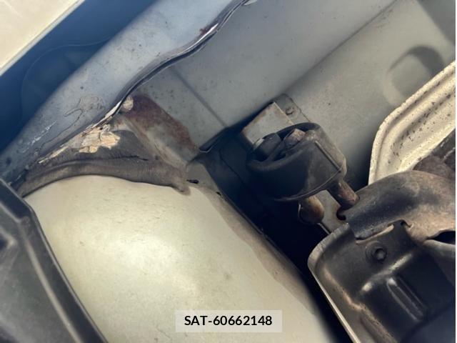 Toyota VOXY 2013-08 7730071-19