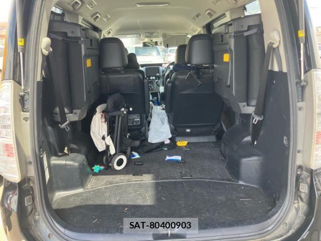 Toyota VOXY 2013-07 7730070-17