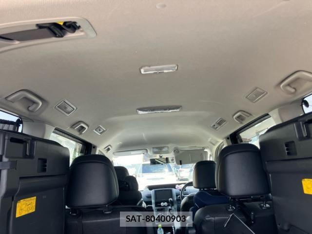 Toyota VOXY 2013-07 7730070-18