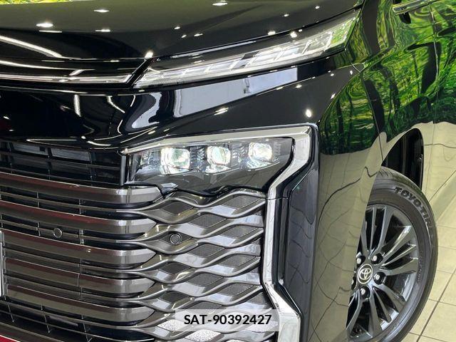 Toyota VOXY 2026-06 7730060-12