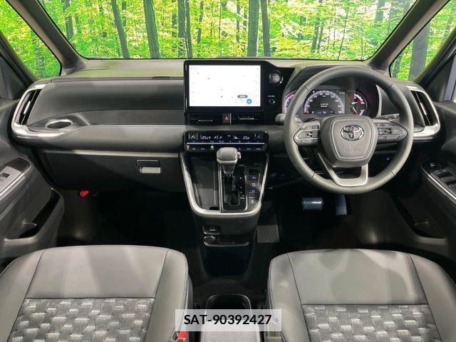 Toyota VOXY 2026-06 7730060-1