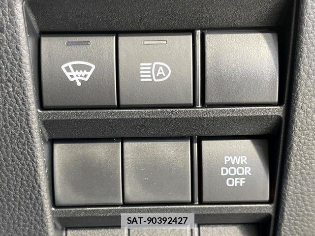 Toyota VOXY 2026-06 7730060-5