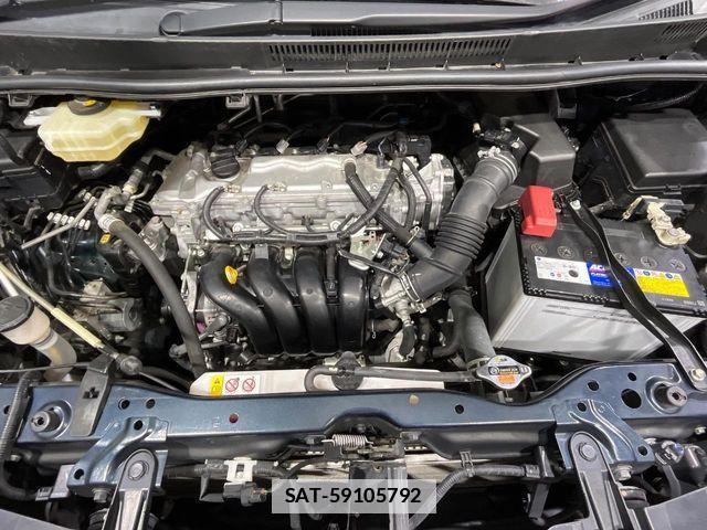 Toyota VOXY 2018-03 7730062-18