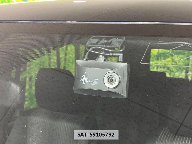 Toyota VOXY 2018-03 7730062-6