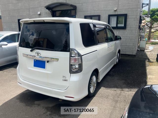 Toyota VOXY 2007-09 7730072-5