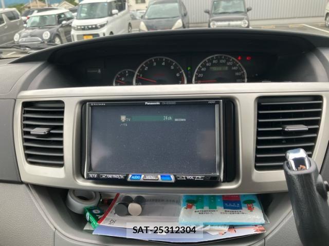 Toyota VOXY 2005-12 7730075-15
