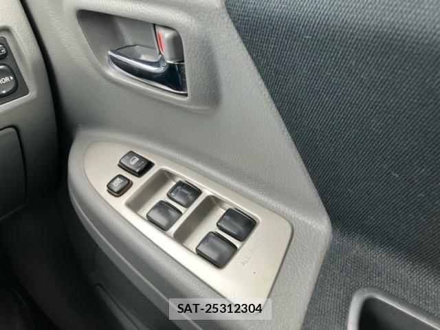 Toyota VOXY 2005-12 7730075-19
