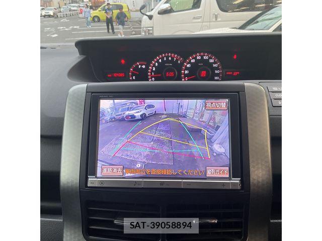 Toyota VOXY 2013-11 7730066-9