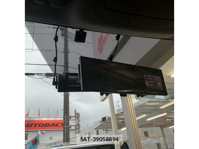 Toyota VOXY 2013-11 7730066-12