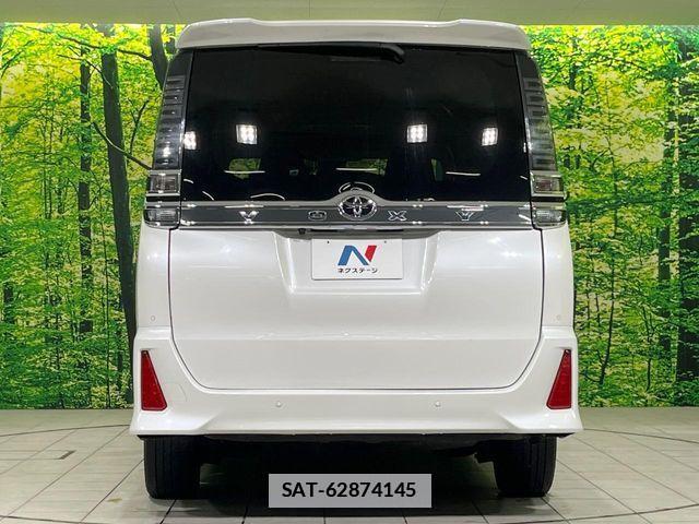 Toyota VOXY 2021-03 7730061-15