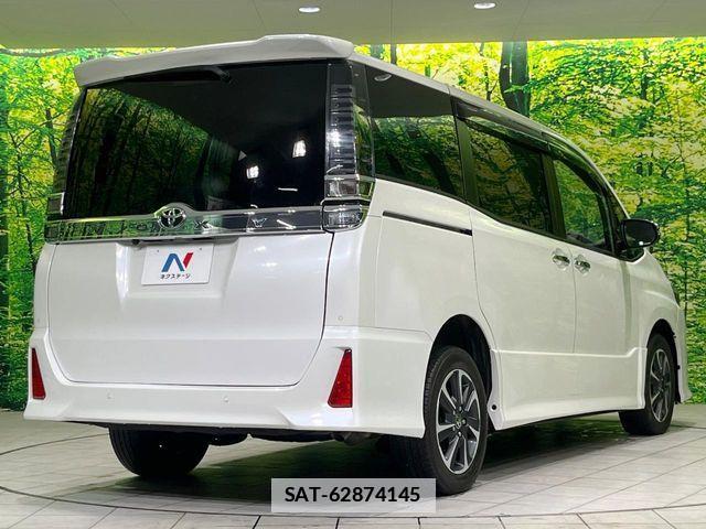 Toyota VOXY 2021-03 7730061-16