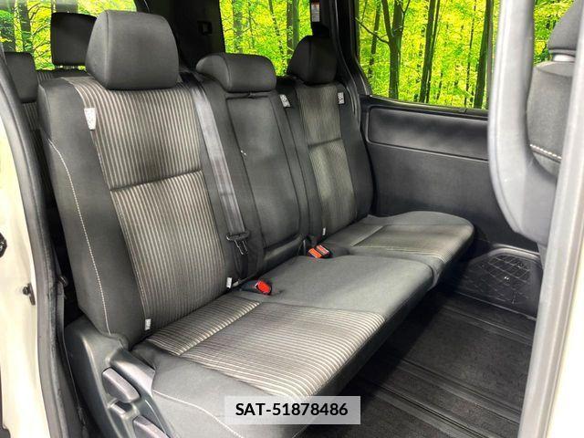 Toyota VOXY 2018-07 7789997-9