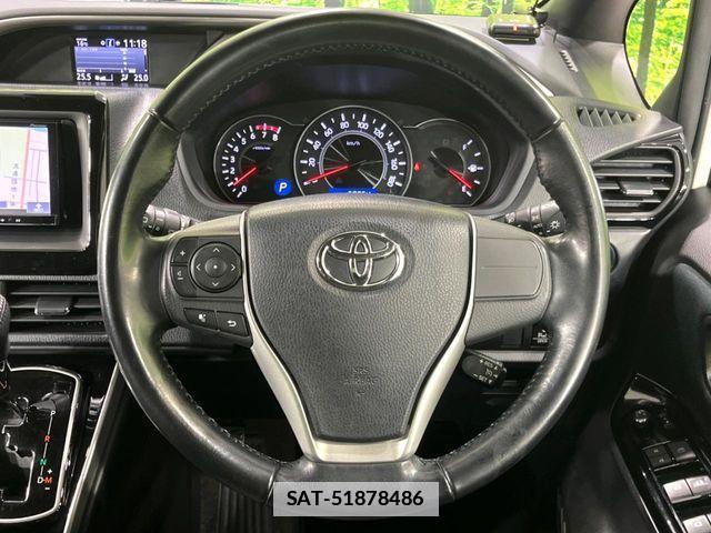 Toyota VOXY 2018-07 7789997-12
