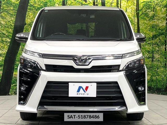 Toyota VOXY 2018-07 7789997-15