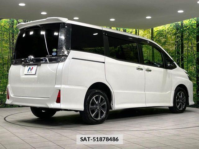 Toyota VOXY 2018-07 7789997-18