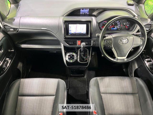 Toyota VOXY 2018-07 7789997-2
