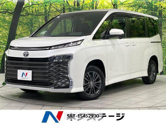 Toyota VOXY 2023-06 7790001-0
