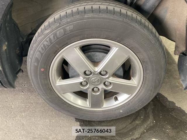 Toyota VOXY 2005-07 7789987-11