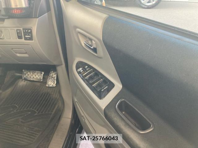 Toyota VOXY 2005-07 7789987-12