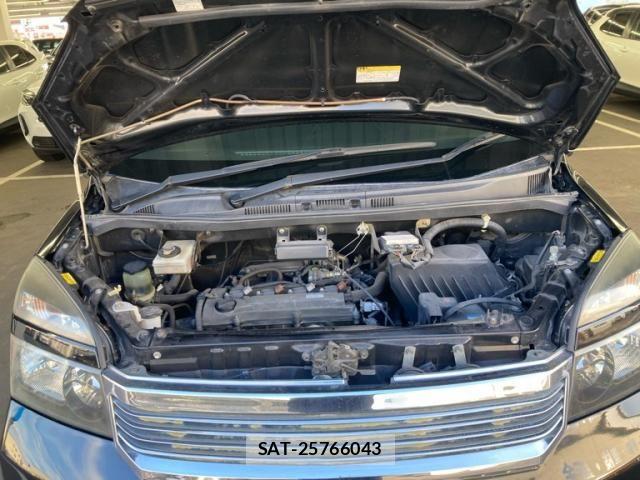 Toyota VOXY 2005-07 7789987-26