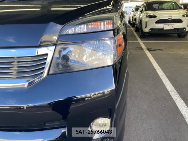 Toyota VOXY 2005-07 7789987-5