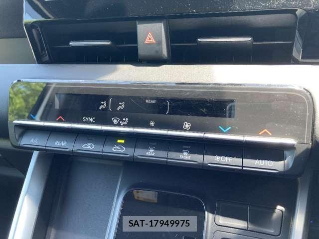 Toyota VOXY 2022-04 7790002-9