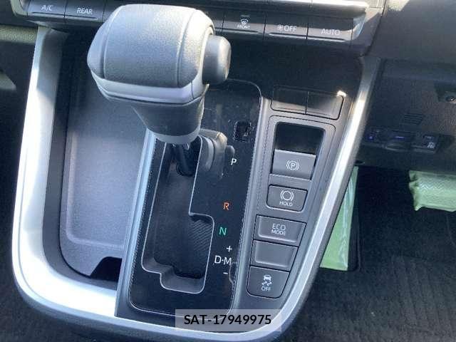Toyota VOXY 2022-04 7790002-10