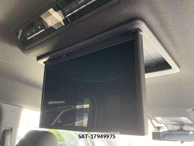Toyota VOXY 2022-04 7790002-19