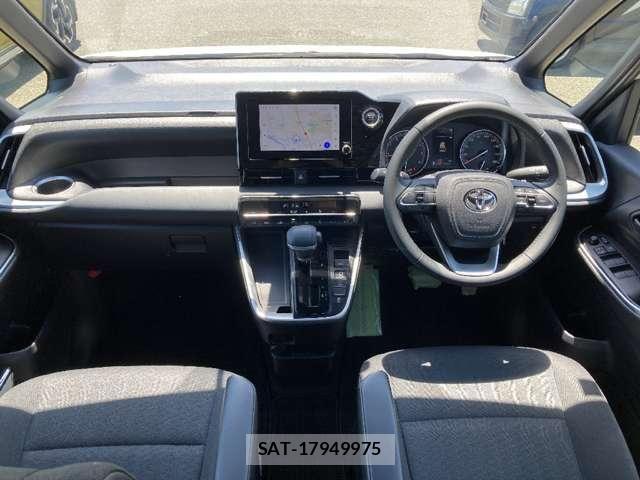 Toyota VOXY 2022-04 7790002-5