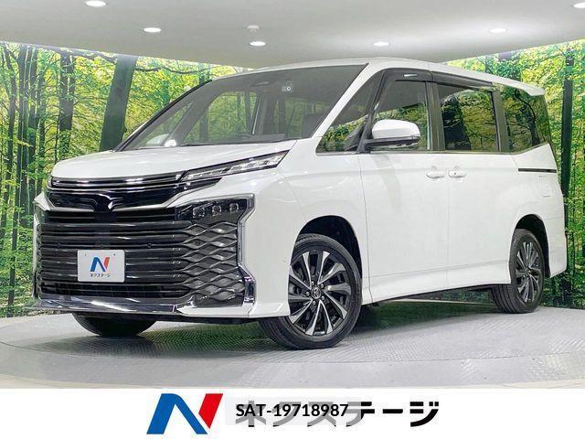 Toyota VOXY 2023-03 7790004-0