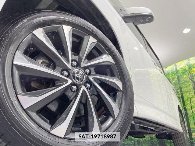 Toyota VOXY 2023-03 7790004-14