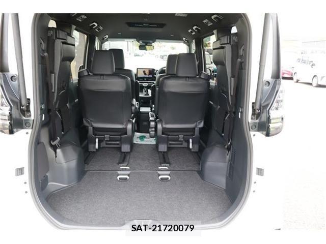 Toyota VOXY 2026-04 7880150-16
